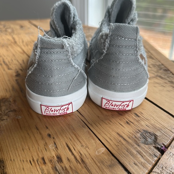 NWOT Blowfish sneakers size Y5/ W7 - Picture 4 of 5